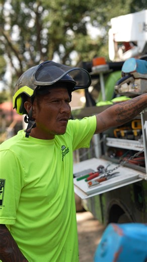 Sweat, sawdust, and steel. This job isn’t for the faint of heart. It’s demanding, dangerous, and requires a relentless focus that separates the pros from the amateurs. Day in and day out, our crew brings that grit, not just to get the job done safely, but to get it done right. Because in a tough business, the only thing that lasts longer than the memory of the work is the quality of the result. We deliver both. This is what tough, quality work looks like. #Wichita #TreeService #HardWorkPaysOff #