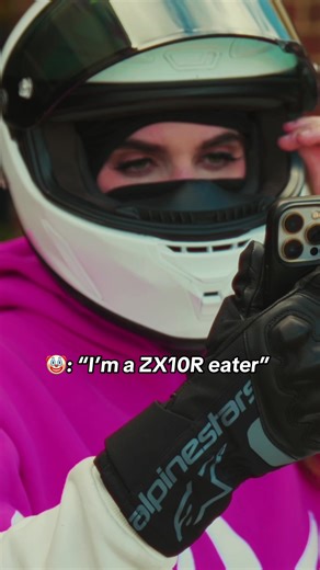 Bikergirl Vibes: Matching Sets on Motorcycles