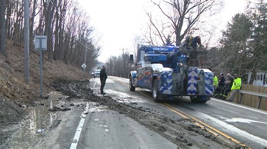 Man killed in crash involving tractor trailer in Melrose