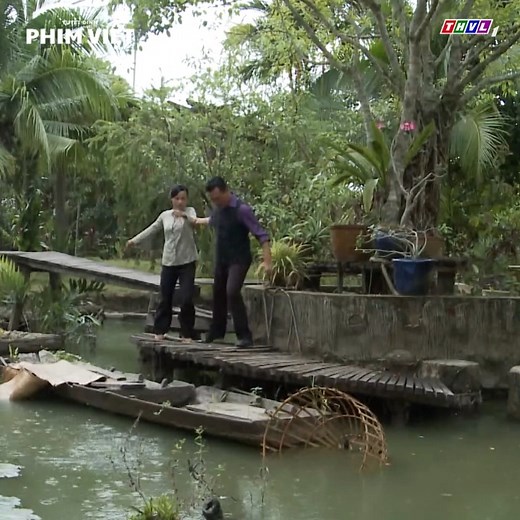 62K views · 1.1K reactions | Vì con kê quý giá mà cậu Tư tương tác vợ không thương tiếc -------- Nội dung video không có thật, được trích từ "PLD" ©️ Bản quyền bộ phim thuộc THVL - Báo và phát thanh, truyền hình Vĩnh Long #Thvl #Phimgiaitri | Tuyệt đỉnh phim Việt | Facebook