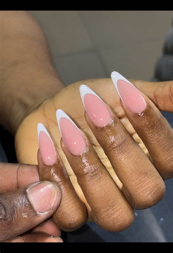 Achieve Perfect French Tip Nails with Professional Tips