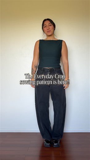 The Everyday Crop sewing pattern and tutorial are officially here!! 🥳 ➡️ Comment “EDCP” and I’ll send you the link! ❤️ Which means it’s time to celebrate all 45 of my amazing pattern testers! I couldn’t have done this without them! 😭♥️ This beginner friendly knit sewing pattern includes: - Detailed instructions with clear illustrations - Nested Print at Home Files (US Letter A4 compatible) with layers - Large Format File (A0/Copyshop) - Projector File - Detailed Video Tutorial Available in siz