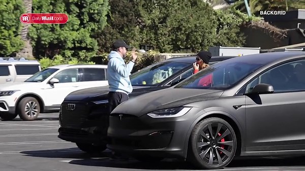 Olivia Wilde and Jason Sudeikis step out together in LA