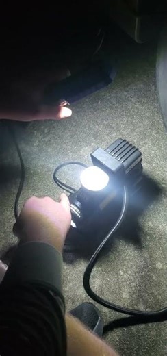 how to pump air in your tires with a digital air compressor