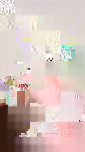 I’ve been seeing gingerbread houses all over and I am obsessing over them. I decided to make a DIY gingerbread house ornament to display my favorite Christmas photo of my sister and I. This was incredibly easy to make using popsicle sticks and Beacon tacky glue. For the paint I used a mixture of acrylic paint and baking soda to get more of a textured matte finish. #diycrafts #diychristmas #seasonaldecor #diyornaments #christmasdecoration #gingerbreadhouses #diyornaments #crafting #kidscrafts #ki