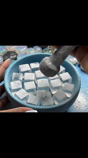 Angelic Frost Crystals — Real-Time Crushing From Cubes to Snow Powder