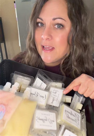 Hands down the best products that last long and highly scented!!! @Holladay Candle Co #waxmelts #homefragrance #homeupgrade #smellgood #homehacks