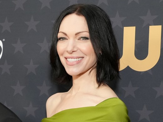 Laura Prepon’s Rare Summertime Video of Her & Her Kids Shows How She Instills Wonder in Their Lives