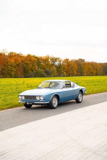 Ford OSI 20M TS 2.3 🏁 Ein seltener Ford OSI 20M TS von 1968 – gebaut in Turin, als deutsche Solidität auf italienische Formkunst traf. Nach vielen Jahren in Süditalien kam er 2018 nach Deutschland und erhielt 2025 erstmals deutsche Papiere. Vollständig restauriert, technisch wie optisch in Topzustand, zeigt dieses von Sergio Sartorelli gezeichnete Coupé seine Linien heute eindrucksvoller denn je. Ein charakterstarker V6, elegante Silhouette und echte Handwerkskunst – ein außergewöhnlicher Klass