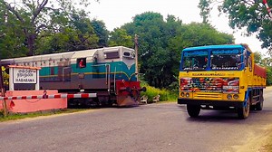 366K views · 5.4K reactions | indian LORRY on Railroad crossing |...