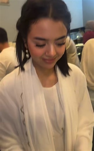 @ايناس🦋🇩🇿 @⚡️MUZO⚡️