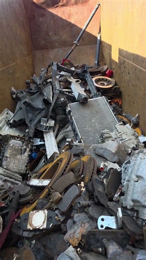 So Much Scrap! #mechanic #dealership #scrapmetal