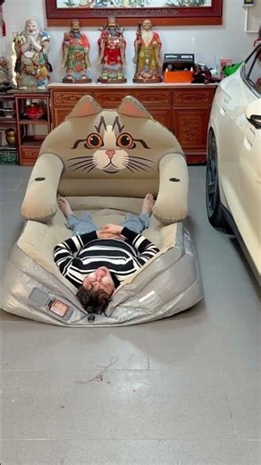 Cartoon Thickened Inflatable Bed.