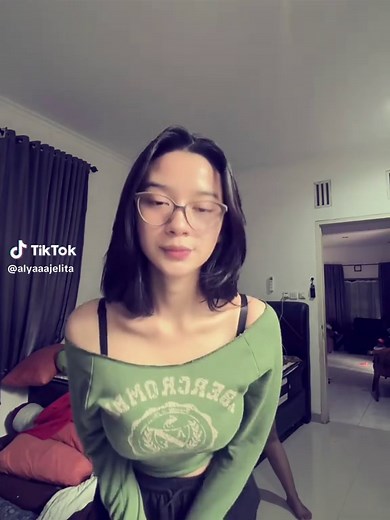 Bokep Alya Jelita & Alyaaajelita