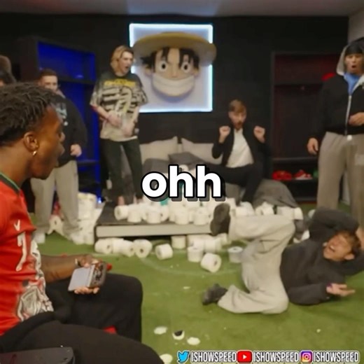 Speed teaches jasontheween how to do a backflip 🤣😭