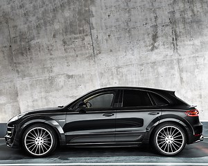 Hamann Widebody Kit for the Porsche Macan is INSANE!
