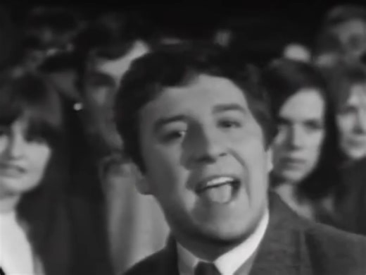 Chris Andrews 1965 - Yesterday Man ... 🎧 Watch and enjoy the song: https://hitsofthepast.topgreatsong.com/chris-andrews-1965-yesterday-man?utm_source=facebook&utm_medium=preel&utm_campaign=goldenoldiesforever | Golden Oldies Forever