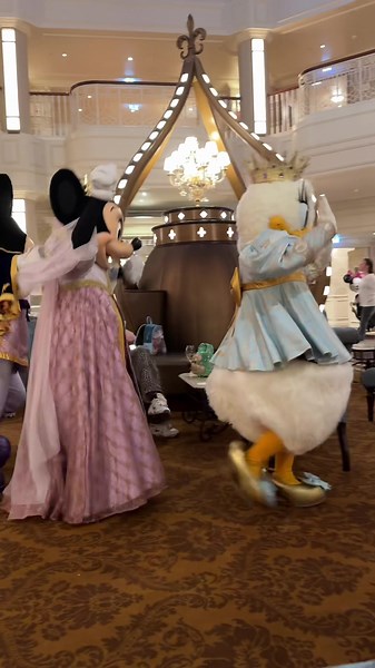 Magical Disneyland Paris Adventure with Pocahontas Costume