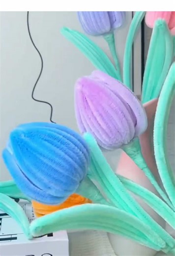 How to Create Handmade Pipe Cleaner Tulip Flowers