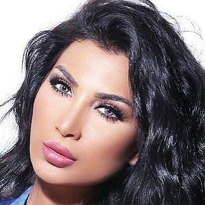 Shiraz – Age, Bio, Personal Life, Family & Stats | CelebsAges