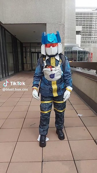 Transformers Cosplay Challenge: Blaster and Soundwave