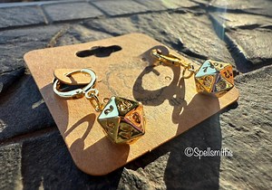 D20 Earrings | TTRPG Accessories, Dice Earrings, Fantasy Item - Etsy