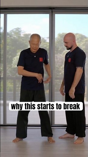 Master Yap Boh Heong Demonstrates Opening the Kua