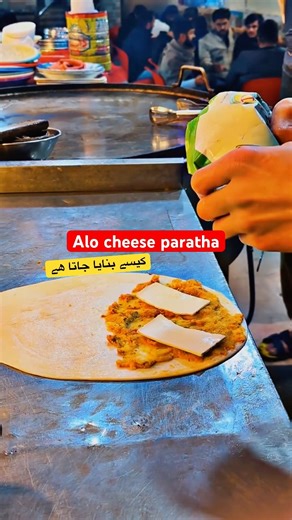How to make Potato cheese paratha in Pakistan | Tasty Tomato cheese paratha recipe