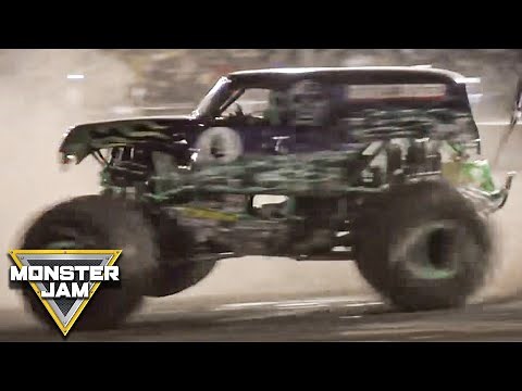 EPIC Grave Digger Monster Truck Donuts in West Lebanon! | Monster Jam