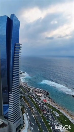 🟢🟢 تحت مظلة رؤية السعودية 2030 تتحول جدة إلى منصة عالمية مشاريع عملاقة .. واجهات بحرية حديثة بنية تحتية تُدار بعقلية المدن الذكية واستثمارات تصنع اقتصادًا متنوعًا في .... جدةالبحر حكاية ..... والتطوير قرار والطموح… بلا سقفUnder the umbrella of Saudi Vision 2030, Jeddah is transforming into a global hub: Mega-projects, modern waterfronts, smart city infrastructure, and investments that are creating a diversified economy. In Jeddah: The sea tells a story, Development is a decision, And ambition…