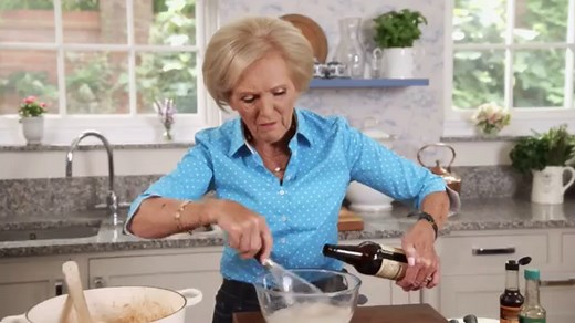 Mary Berry’s ‘warming’ beef stew recipe is the perfect autumn dinner