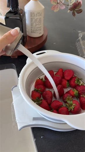 Foldable Colander,Streamline Storage&Cooking! Foldable for space-saving, fits perfectly in small kitchens.Say goodbye to cluttered kitchen, embrace efficient cooking with it! | Onwddarefy