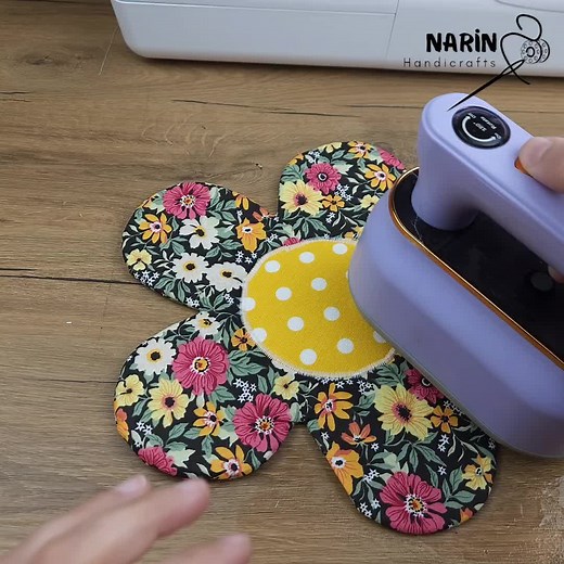 "Patchwork Pot Holder Tutorial | Easy Sewing Project"