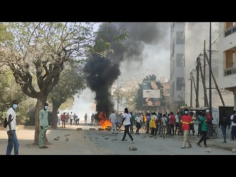 Senegal: Clashes and anti-Macky Sall slogans in Dakar • FRANCE 24