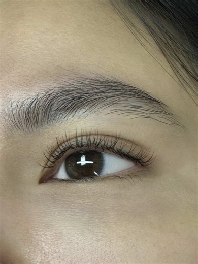 Level 1 Classic Style — the perfect choice for your very first lash set! #charlottelashes #keratinlashlift #lashextensions #classicsetlashes #russianmanicure