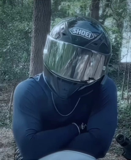 She Moves Her Body Like a Cyclone Dance Edit