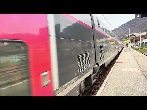Le TGV OUIGO 6436 ce 13 mars en gare d’Albertville départ à 17h39 en direction de Paris Gare ……………