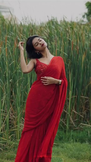 Feat. @prarthanaindrajith in our custom made ‘Drip In Red’ saree set. Available to shop at www.pranaah.com Wishing this talented and ever graceful young woman a blessed birthday! | Pranaah by Poornima Indrajith