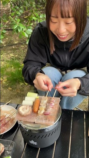 LOGOS 卓上水コンロと岩塩プレートで焼き鳥♩シメは焼きおにぎりで！#bbq #キャンプ飯