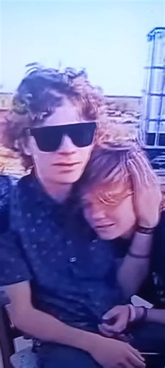 CHICKEN ANDY & GOOCHEESE BACK TOGETHER AGAIN! watch more on YouTube/ Livestreams at chicken Andy or goocheese...