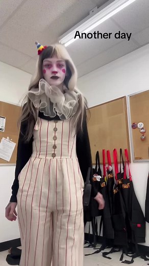 silly #clowncore #spirithalloween #fyp #explorepage✨ #clown