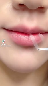 467K views · 3.7K reactions | PRETTY LIPS HACK MUST WATCH  | Tutorial Makeup dan Fashion | Facebook