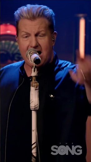 A great song for hittin’ the road! 🏁 Gary Levox performs of “Life Is A Highway" on THE SONG!