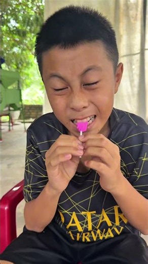 The domino effect and Kieu Kieu makes candy from clay #talentvip #funny #humorous