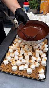 S'mores Cookie Bark Sundae! Cookie dough, s'mores, and everything nice 🍪🍨 | Chefclub GruB