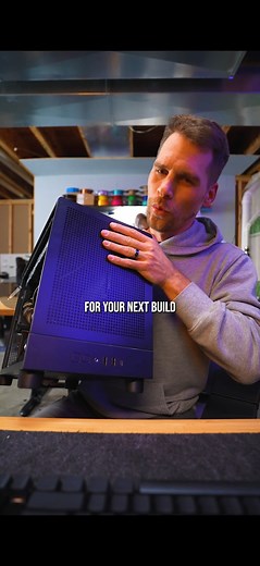 If you're sick of Fish Tank builds or bigger Mid Tower PC's like me, take a look at this Micro-ATX case from GAMDIAS not only does it look good but its got great airflow, its budget friendly, can fit a standard ATX power supply as well as your beefy GPUs. Highly recommend if you want downsize and free up a little desk space! [AD] #gamdias #athenam4m #blendedgtalks #pcbuild #gamingpc #MicroATX | YourPersonalGeek