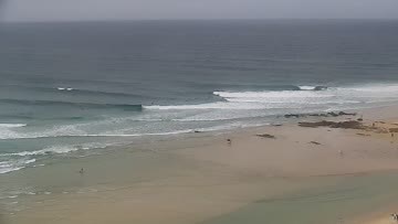 Rainbow Bay Surf Report, Surf Forecast and Surf Cams - Surfline