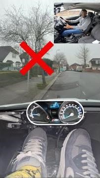 How to control your speed in reverse #drivinglicence #drivingtesttips #drivingtest #drivingtips