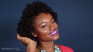 Naturalista extraordinaire, Okwe, showed up and showed OUT to teach us how to put an extra twist in our twist-outs! | NaturallyCurly.com