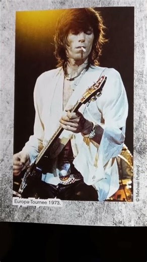 THE ROLLING STONES - STREET FIGHTING MAN